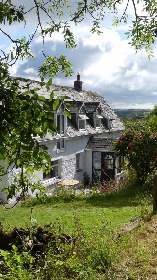 Higher Trenear Farm B&B Helston Exteriör bild