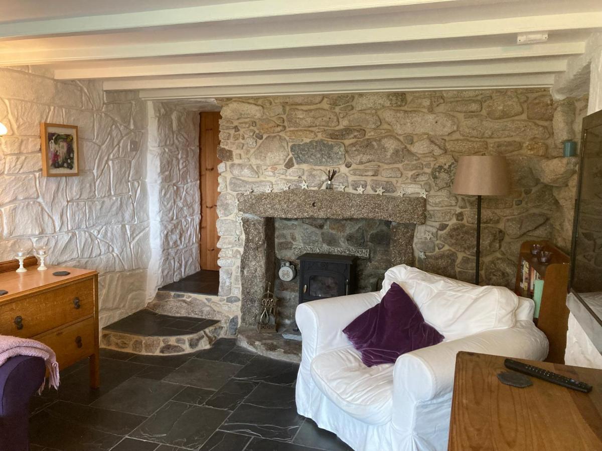 Higher Trenear Farm B&B Helston Exteriör bild